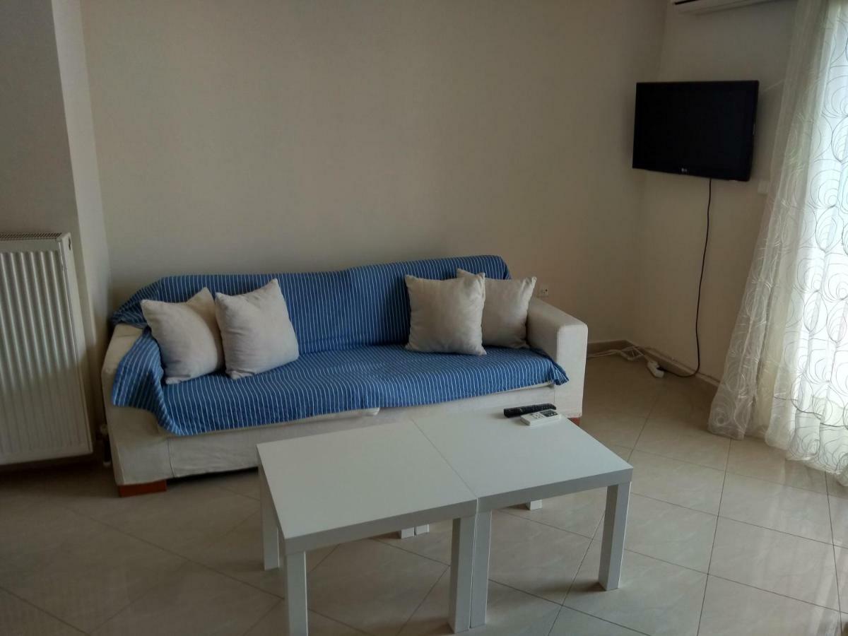 Nickys Place Perea Peraia  Luaran gambar